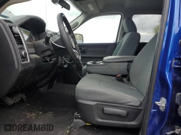 2017 Ram 1500 Express z VIN 1C6RR7FT0HS605652, wystawiony jako Copart lot #86428675 z przebiegiem 77 694 mil mil oraz Czysty tytuł • Clean title. Historia ofert i sprzedaży dostępna na DreamBid. Obrazek 7.