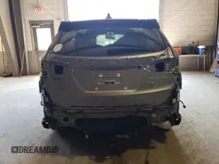 ✅ 2018 Hyundai Santa Fe 2.4L • VIN: 5XYZUDLBXJG532383 • Лот: 50864484. Опубликован ранее на Copart с пробегом 76 124 миль. Бесплатный доступ к архиву аукционных продаж из США и подробный отчёт об истории автомобиля на DreamBid. Изображение 6.