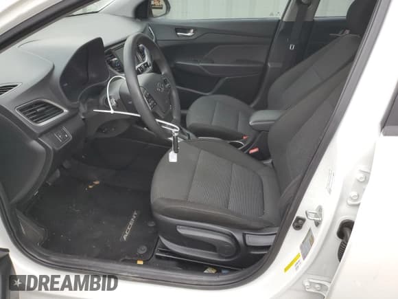 ✅ 2018 Hyundai Accent SEL • VIN: 3KPC24A38JE012283 • Лот: 78244674. Опубликован ранее на Copart с пробегом 84 438 миль. Бесплатный доступ к архиву аукционных продаж из США и подробный отчёт об истории автомобиля на DreamBid. Изображение 7.