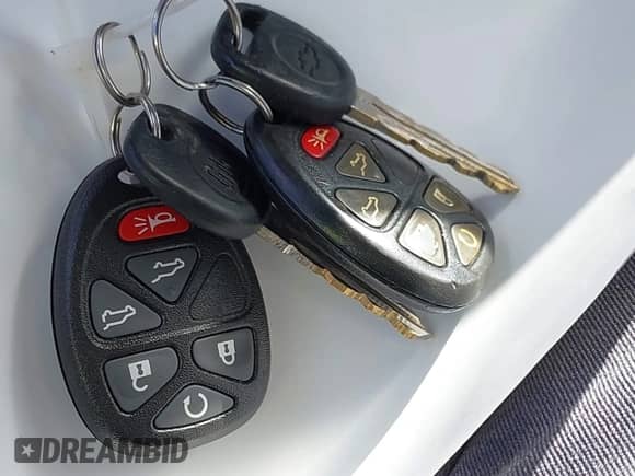 2011 Chevrolet Tahoe LTZ with VIN 1GNSKCE01BR231833, listed as a IAAI auction lot 43053303 with 247,341 mi miles and . Bid and sale history available at DreamBid. Image 11.