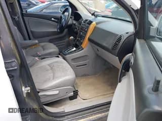 ✅ 2006 Saturn VUE • VIN: 5GZCZ53466S847373 • Lot: 42251649. Wystawiony na IAAI z przebiegiem 211 375 mil. Bezpłatny archiwum sprzedaży aukcyjnych z USA i szczegółowy raport historii pojazdu na DreamBid. Zdjęcie 5.