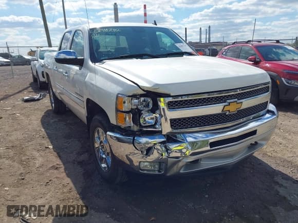 ✅ 2012 Chevrolet Silverado 1500 LT • VIN: 3GCPKSE76CG202030 • Lot: 43403350. Wystawiony na IAAI z przebiegiem 117 414 mil. Bezpłatny archiwum sprzedaży aukcyjnych z USA i szczegółowy raport historii pojazdu na DreamBid. Zdjęcie 1.