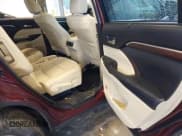 ✅ 2014 Toyota Highlander Limited • VIN: 5TDDKRFH8ES044703 • Лот: 43693623. Опубликован ранее на IAAI с пробегом 113 928 миль. Бесплатный доступ к архиву аукционных продаж из США и подробный отчёт об истории автомобиля на DreamBid. Изображение 8.