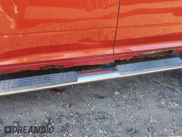 ✅ 2009 Dodge 1500 SLT • VIN: 1D3HV18T39S731832 • Lot: 42039890. Wystawiony na IAAI z przebiegiem 176 812 mil. Bezpłatny archiwum sprzedaży aukcyjnych z USA i szczegółowy raport historii pojazdu na DreamBid. Zdjęcie 18.