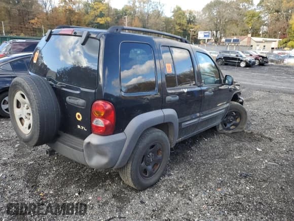 ✅ 2003 Jeep Liberty Sport • VIN: 1J4GL48K53W678435 • Lot: 90678385. Listed on Copart with 188,548 mi. Free auction sales archive from the USA and detailed vehicle history report at DreamBid. Image 3.