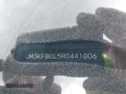 ✅ 2024 Mazda CX-5 S Carbon Edition • VIN: JM3KFBCL5R0441006 • Lot: 43381879. Wystawiony na IAAI z przebiegiem 17 877 mil. Bezpłatny archiwum sprzedaży aukcyjnych z USA i szczegółowy raport historii pojazdu na DreamBid. Zdjęcie 17.