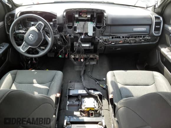 2023 Ram 1500 Big Horn z VIN 1C6RREFT3PN664566, wystawiony jako Copart lot #85863475 z przebiegiem Nie podano mil oraz Szkoda całkowita • Salvage title. Historia ofert i sprzedaży dostępna na DreamBid. Obrazek 8.