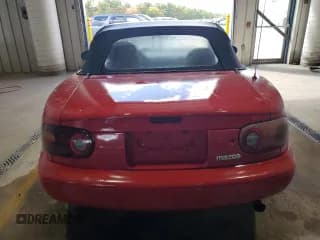 ✅ 1993 Mazda MX-5 Miata • VIN: JM1NA3516P0413136 • Lot: 74382974. Wystawiony na Copart z przebiegiem 40 687 mil. Bezpłatny archiwum sprzedaży aukcyjnych z USA i szczegółowy raport historii pojazdu na DreamBid. Zdjęcie 6.