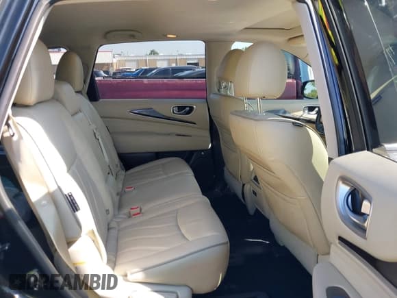 ✅ 2019 Infiniti QX60 Luxe • VIN: 5N1DL0MN9KC534755 • Lot: 43133527. Wystawiony na IAAI z przebiegiem 99 520 mil. Bezpłatny archiwum sprzedaży aukcyjnych z USA i szczegółowy raport historii pojazdu na DreamBid. Zdjęcie 8.