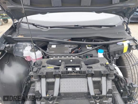 ✅ 2023 Volkswagen ID.4 Pro • VIN: 1V2DNPE84PC009365 • Lot: 42471104. Wystawiony na IAAI z przebiegiem 24 168 mil. Bezpłatny archiwum sprzedaży aukcyjnych z USA i szczegółowy raport historii pojazdu na DreamBid. Zdjęcie 10.