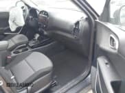 ✅ 2024 Kia Soul LX • VIN: KNDJ23AU3R7916791 • Lot: 42315635. Wystawiony na IAAI z przebiegiem 5 031 mil. Bezpłatny archiwum sprzedaży aukcyjnych z USA i szczegółowy raport historii pojazdu na DreamBid. Zdjęcie 5.