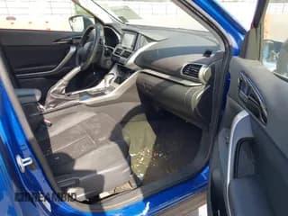 ✅ 2019 Mitsubishi Eclipse Cross ES • VIN: JA4AT3AAXKZ029874 • Lot: 43779316. Wystawiony na IAAI z przebiegiem 118 746 mil. Bezpłatny archiwum sprzedaży aukcyjnych z USA i szczegółowy raport historii pojazdu na DreamBid. Zdjęcie 5.