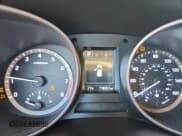 ✅ 2017 Hyundai Santa Fe 2.4L • VIN: 5XYZUDLB6HG470832 • Лот: 86548445. Опубликован ранее на Copart с пробегом 116 557 миль. Бесплатный доступ к архиву аукционных продаж из США и подробный отчёт об истории автомобиля на DreamBid. Изображение 9.