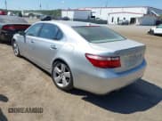 ✅ 2007 Lexus LS 460 L • VIN: JTHGL46F975014497 • Lot: 43132917. Listed on IAAI with 131,434 mi. Free auction sales archive from the USA and detailed vehicle history report at DreamBid. Image 3.
