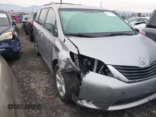 ✅ 2013 Toyota Sienna LE • VIN: 5TDKK3DC7DS394513 • Lot: 43651861. Listed on IAAI with 222,244 mi. Free auction sales archive from the USA and detailed vehicle history report at DreamBid. Image 1.