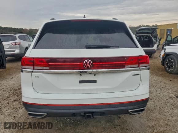 ✅ 2025 Volkswagen Atlas SE • VIN: 1V2HR2CA7SC535545 • Lot: 93856975. Listed on Copart with 20,253 mi. Free auction sales archive from the USA and detailed vehicle history report at DreamBid. Image 6.