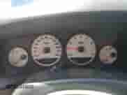 2005 Dodge Neon SXT z VIN 1B3ES56C75D140451, wystawiony jako Copart lot #55106665 z przebiegiem 240 308 mil mil oraz Nie do naprawy • Non repairable. Historia ofert i sprzedaży dostępna na DreamBid. Obrazek 9.