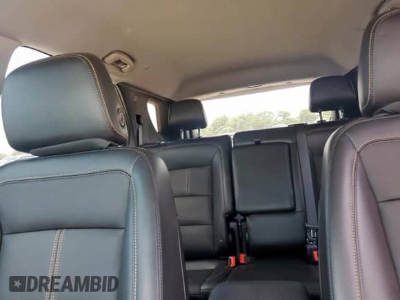 2024 Chevrolet Equinox Premier z VIN 3GNAXNEG0RL153147, wystawiony jako Copart lot #62318255 z przebiegiem 7 078 mil mil oraz Szkoda całkowita • Salvage title. Historia ofert i sprzedaży dostępna na DreamBid. Obrazek 10.