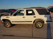 ✅ 1998 Chevrolet Blazer LS • VIN: 1GNCS13W4WK185042 • Lot: 43682060. Listed on IAAI with Not provided. Free auction sales archive from the USA and detailed vehicle history report at DreamBid. Image 15.