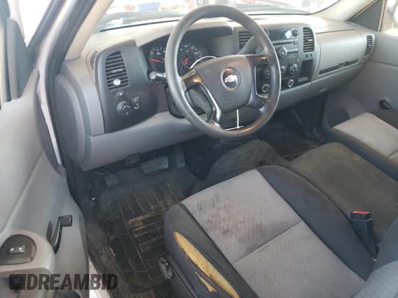 ✅ 2009 Chevrolet Silverado 1500 • VIN: 1GCEC14J29Z244568 • Лот: 88709605. Опубликован ранее на Copart с пробегом 297 984 миль. Бесплатный доступ к архиву аукционных продаж из США и подробный отчёт об истории автомобиля на DreamBid. Изображение 8.