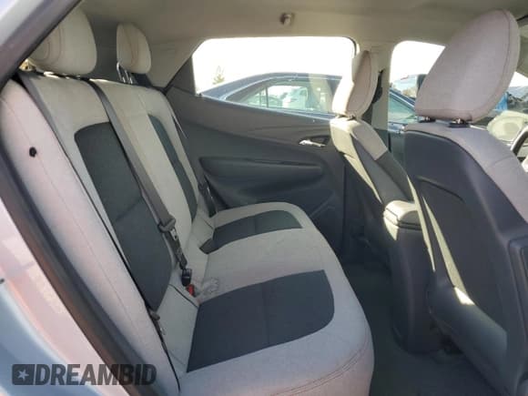 ✅ 2018 Chevrolet Bolt EV LT • VIN: 1G1FW6S08J4111973 • Lot: 76037244. Wystawiony na Copart z przebiegiem 57 433 mil. Bezpłatny archiwum sprzedaży aukcyjnych z USA i szczegółowy raport historii pojazdu na DreamBid. Zdjęcie 10.