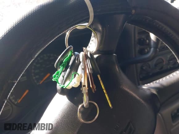 ✅ 2000 Chevrolet Suburban LS • VIN: 3GNFK16TXYG142561 • Лот: 41281631. Опубликован ранее на IAAI с пробегом 385 565 миль. Бесплатный доступ к архиву аукционных продаж из США и подробный отчёт об истории автомобиля на DreamBid. Изображение 11.