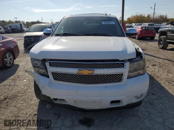 ✅ 2009 Chevrolet Suburban LTZ • VIN: 1GNFK36349R189047 • Lot: 76503614. Wystawiony na Copart z przebiegiem 211 675 mil. Bezpłatny archiwum sprzedaży aukcyjnych z USA i szczegółowy raport historii pojazdu na DreamBid. Zdjęcie 5.