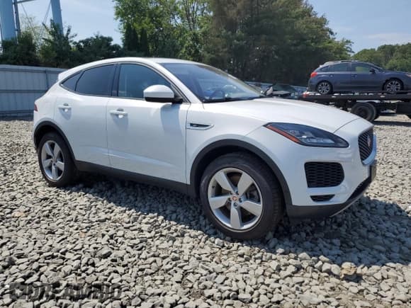 ✅ 2020 Jaguar E-Pace SE • VIN: SADFP2FX1L1Z76264 • Lot: 66742835. Wystawiony na Copart z przebiegiem Nie podano. Bezpłatny archiwum sprzedaży aukcyjnych z USA i szczegółowy raport historii pojazdu na DreamBid. Zdjęcie 4.