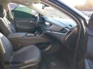 ✅ 2019 Buick Enclave Essence • VIN: 5GAERBKWXKJ246853 • Лот: 43626521. Опубликован ранее на IAAI с пробегом 118 228 миль. Бесплатный доступ к архиву аукционных продаж из США и подробный отчёт об истории автомобиля на DreamBid. Изображение 5.