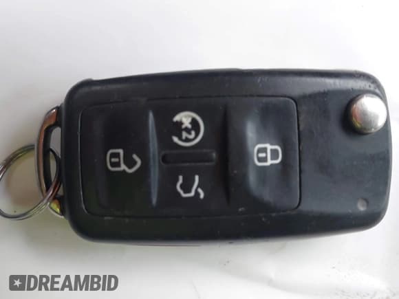 ✅ 2015 Volkswagen Passat SEL Premium • VIN: 1VWCV7A35FC022497 • Lot: 43546687. Listed on IAAI with 159,151 mi. Free auction sales archive from the USA and detailed vehicle history report at DreamBid. Image 11.