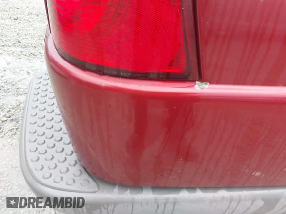 ✅ 2001 Ford Explorer Sport Trac • VIN: 1FMZU77E11UA37375 • Lot: 42876822. Wystawiony na IAAI z przebiegiem 154 633 mil. Bezpłatny archiwum sprzedaży aukcyjnych z USA i szczegółowy raport historii pojazdu na DreamBid. Zdjęcie 12.