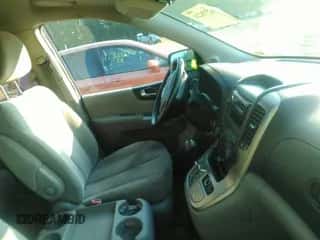 2007 Hyundai Entourage GLS z VIN KNDMC233376025136, wystawiony jako IAAI lot #42776224 z przebiegiem Nie podano mil oraz . Historia ofert i sprzedaży dostępna na DreamBid. Obrazek 5.