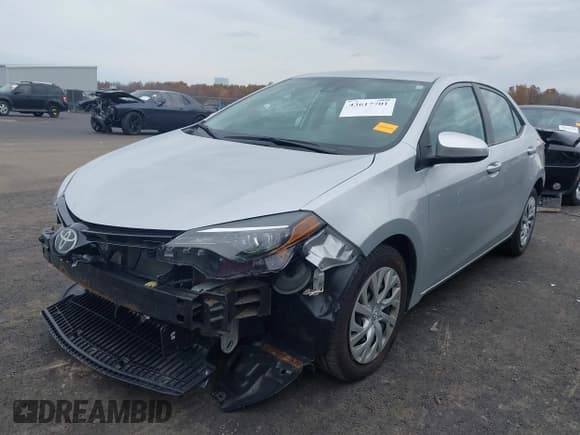 ✅ 2018 Toyota Corolla LE • VIN: 2T1BURHE3JC003192 • Lot: 43617701. Listed on IAAI with 47,013 mi. Free auction sales archive from the USA and detailed vehicle history report at DreamBid. Image 2.