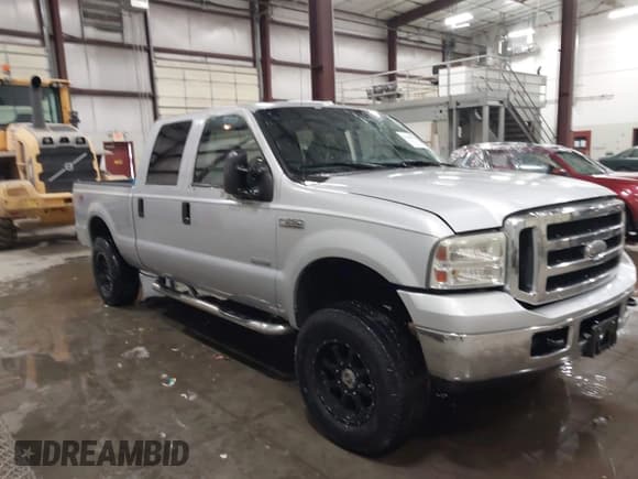 ✅ 2006 Ford F-250 XL • VIN: 1FTSW21PX6ED38127 • Lot: 41444879. Listed on IAAI with 209,064 mi. Free auction sales archive from the USA and detailed vehicle history report at DreamBid. Image 1.