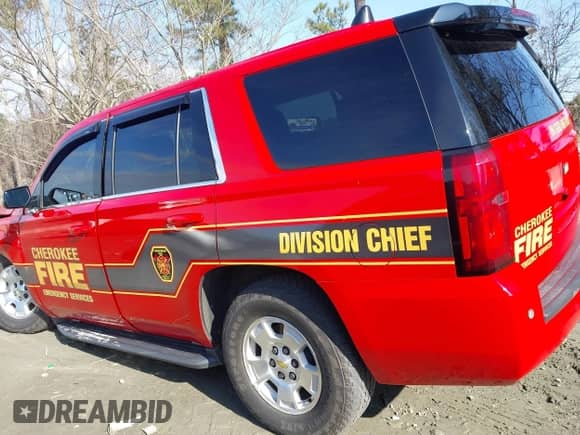 2019 Chevrolet Tahoe Commercial с VIN 1GNSKFEC7KR388178, выставлен на аукционе IAAI как лот 41299288 с пробегом 82 851 миль миль и . История ставок и продаж доступна на DreamBid. Изображение 3.