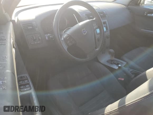 ✅ 2005 Volvo S40 • VIN: YV1MS382652094040 • Lot: 78085924. Listed on Copart with 88,809 mi. Free auction sales archive from the USA and detailed vehicle history report at DreamBid. Image 8.
