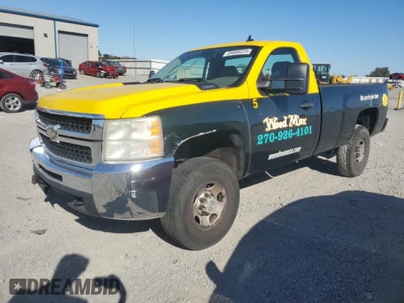 ✅ 2008 Chevrolet Silverado 2500HD 1LT • VIN: 1GCHK24K18E192807 • Лот: 89506225. Опубликован ранее на Copart с пробегом 184 746 миль. Бесплатный доступ к архиву аукционных продаж из США и подробный отчёт об истории автомобиля на DreamBid. Изображение 1.