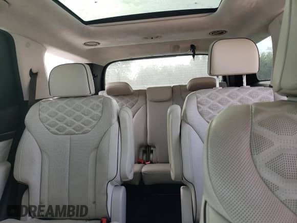 2020 Hyundai Palisade Limited с VIN KM8R54HE2LU077462, выставлен на аукционе Copart как лот 76258254 с пробегом 50 251 миль миль и Списание • Salvage title. История ставок и продаж доступна на DreamBid. Изображение 10.