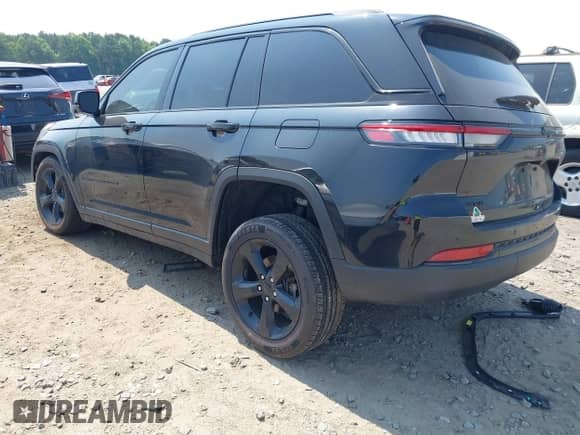 2024 Jeep Grand Cherokee Altitude с VIN 1C4RJHAG5RC252675, выставлен на аукционе IAAI как лот 42613521 с пробегом 8 027 миль миль и . История ставок и продаж доступна на DreamBid. Изображение 3.