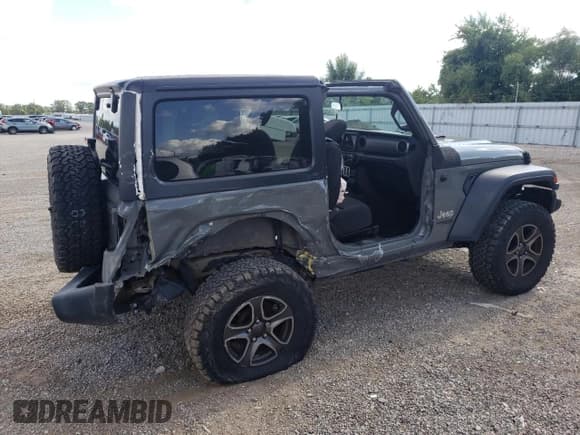 ✅ 2018 Jeep Wrangler Sport • VIN: 1C4GJXAG3JW281175 • Lot: 70660845. Listed on Copart with 114,822 mi. Free auction sales archive from the USA and detailed vehicle history report at DreamBid. Image 3.