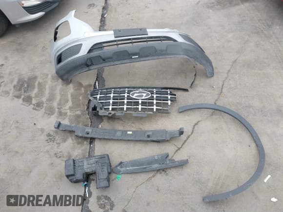 ✅ 2021 Hyundai Venue SEL • VIN: KMHRC8A35MU098328 • Lot: 41294279. Listed on IAAI with 61,660 mi. Free auction sales archive from the USA and detailed vehicle history report at DreamBid. Image 12.