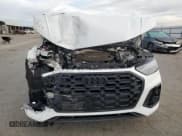 ✅ 2023 Audi SQ5 Sportback Premium Plus • VIN: WA124AFY1P2038636 • Лот: 43578025. Опубликован ранее на Copart с пробегом 27 257 миль. Бесплатный доступ к архиву аукционных продаж из США и подробный отчёт об истории автомобиля на DreamBid. Изображение 5.