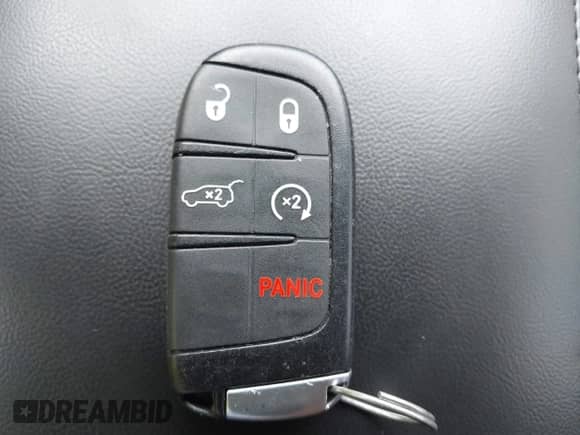 2018 Jeep Grand Cherokee Limited z VIN 1C4RJEBG3JC471734, wystawiony jako IAAI lot #42435256 z przebiegiem 68 312 mil mil oraz . Historia ofert i sprzedaży dostępna na DreamBid. Obrazek 11.