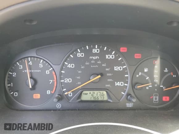 ✅ 2000 Honda Accord SE • VIN: JHMCG669XYC031301 • Lot: 66053605. Listed on Copart with 176,673 mi. Free auction sales archive from the USA and detailed vehicle history report at DreamBid. Image 9.
