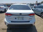 ✅ 2023 Toyota Corolla Hybrid LE • VIN: JTDBCMFE4PJ013008 • Lot: 43006618. Wystawiony na IAAI z przebiegiem Nie podano. Bezpłatny archiwum sprzedaży aukcyjnych z USA i szczegółowy raport historii pojazdu na DreamBid. Zdjęcie 16.