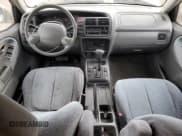 ✅ 2002 Suzuki XL7 Standard • VIN: JS3TY92V524101048 • Лот: 77658264. Опубликован ранее на Copart с пробегом 226 279 миль. Бесплатный доступ к архиву аукционных продаж из США и подробный отчёт об истории автомобиля на DreamBid. Изображение 8.