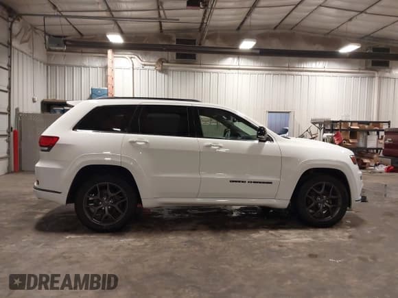 ✅ 2020 Jeep Grand Cherokee Limited X • VIN: 1C4RJFBGXLC167132 • Lot: 42155335. Listed on IAAI with 86,886 mi. Free auction sales archive from the USA and detailed vehicle history report at DreamBid. Image 13.
