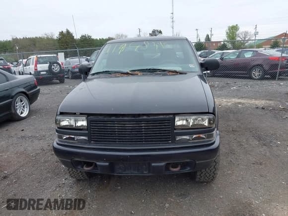 ✅ 2004 Chevrolet S-10 LS • VIN: 1GCDT13X14K103090 • Лот: 41948395. Опубликован ранее на IAAI с пробегом 126 645 миль. Бесплатный доступ к архиву аукционных продаж из США и подробный отчёт об истории автомобиля на DreamBid. Изображение 6.
