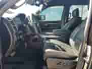 2020 Ram 1500 Rebel z VIN 1C6SRFLM2LN271477, wystawiony jako Copart lot #84295705 z przebiegiem 116 217 mil mil oraz Szkoda całkowita • Salvage title. Historia ofert i sprzedaży dostępna na DreamBid. Obrazek 7.