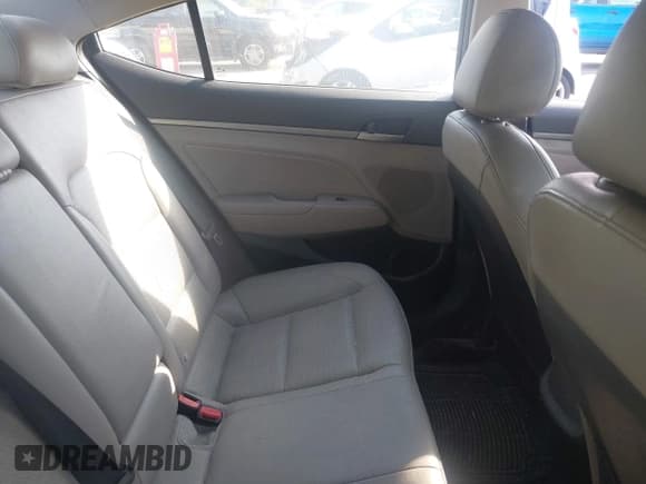 ✅ 2017 Hyundai Elantra SE • VIN: 5NPD84LF3HH056983 • Lot: 42485590. Listed on IAAI with Not provided. Free auction sales archive from the USA and detailed vehicle history report at DreamBid. Image 8.